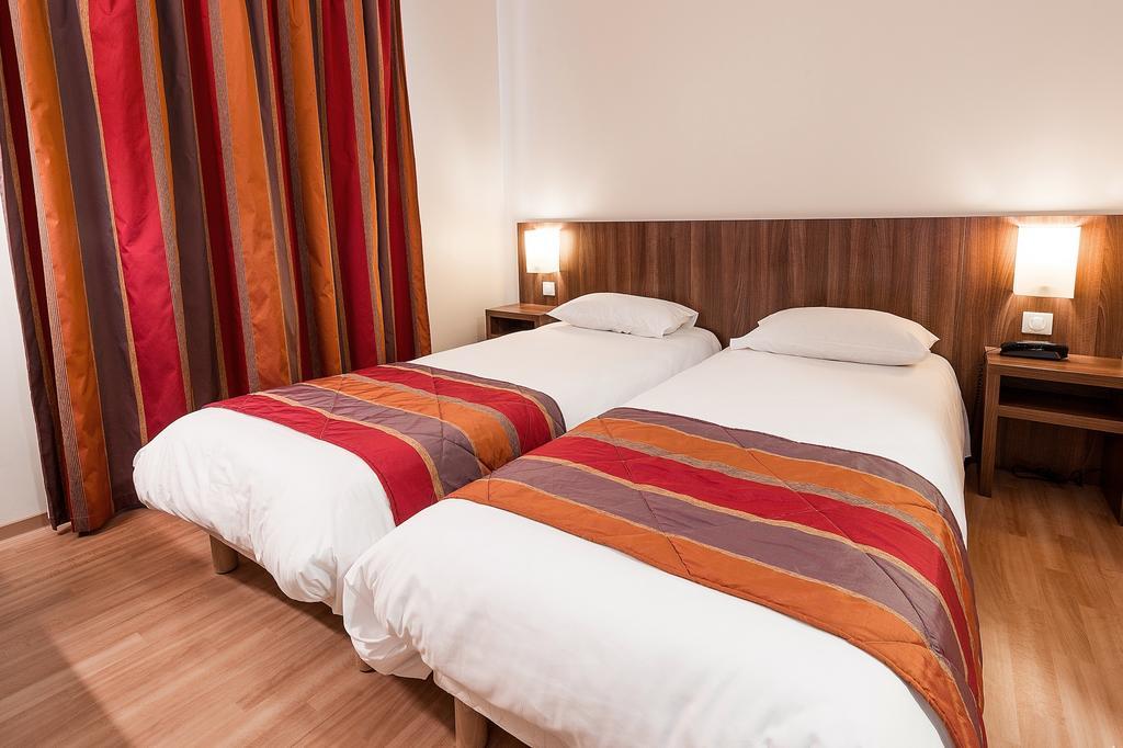 Hotel Eurocentre 2* Toulouse Nord Castelnau-dʼEstrétefonds Szoba fotó