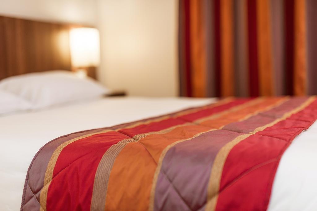 Hotel Eurocentre 2* Toulouse Nord Castelnau-dʼEstrétefonds Szoba fotó